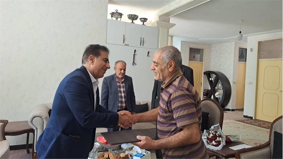 از بازنشسته ایثارگر استان کهگیلویه و بویراحمد تجلیل شد
